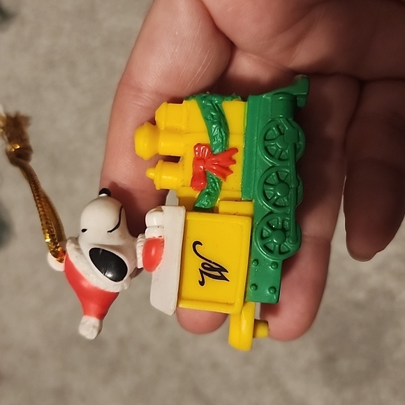 Set of 2 vintage Snoopy Peanuts ornaments - Picture 7 of 10